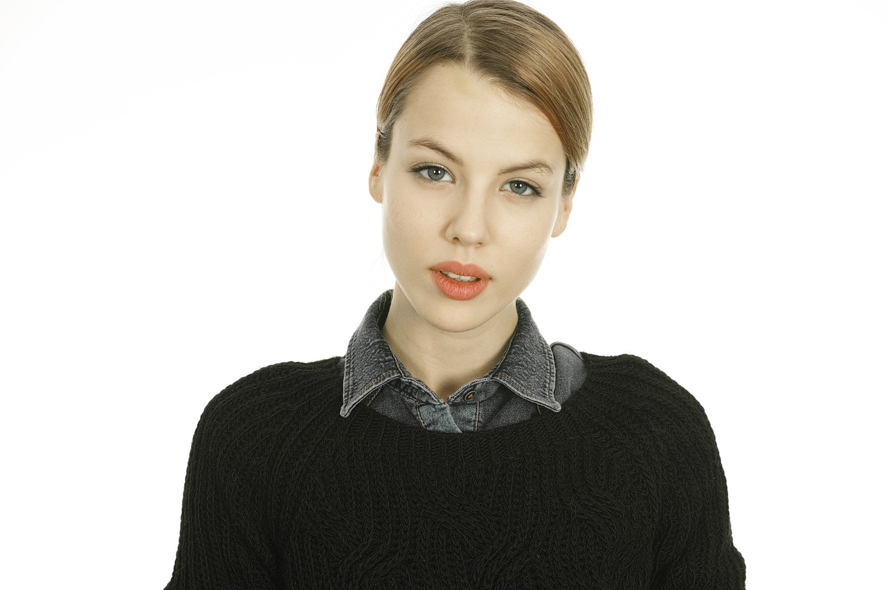 小艺财经主持人被质疑诈骗?真相究竟如何? 小艺财经主持人被质疑诈骗?真相究竟如何?