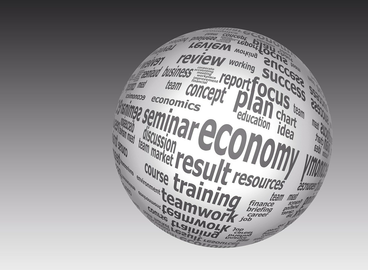 货币金融:如何欧洲经济紧缩?从柏林到雅典,亲历紧缩政策下普通人的挣扎与经济学理论的现实裂痕 货币金融:如何欧洲经济紧缩?从柏林到雅典,亲历紧缩政策下普通人的挣扎与经济学理论的现实裂痕